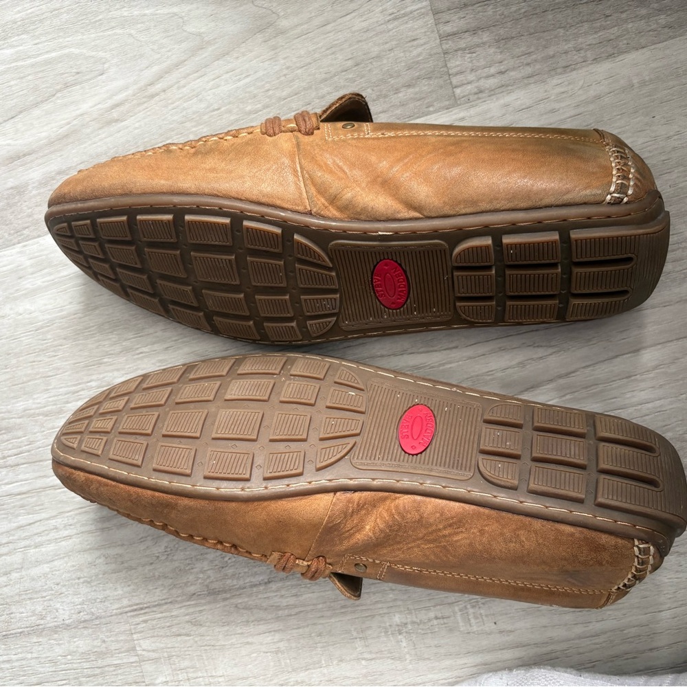 Steve Madden Brown Leather Men's Slip-Ons - Picture 2 of 3